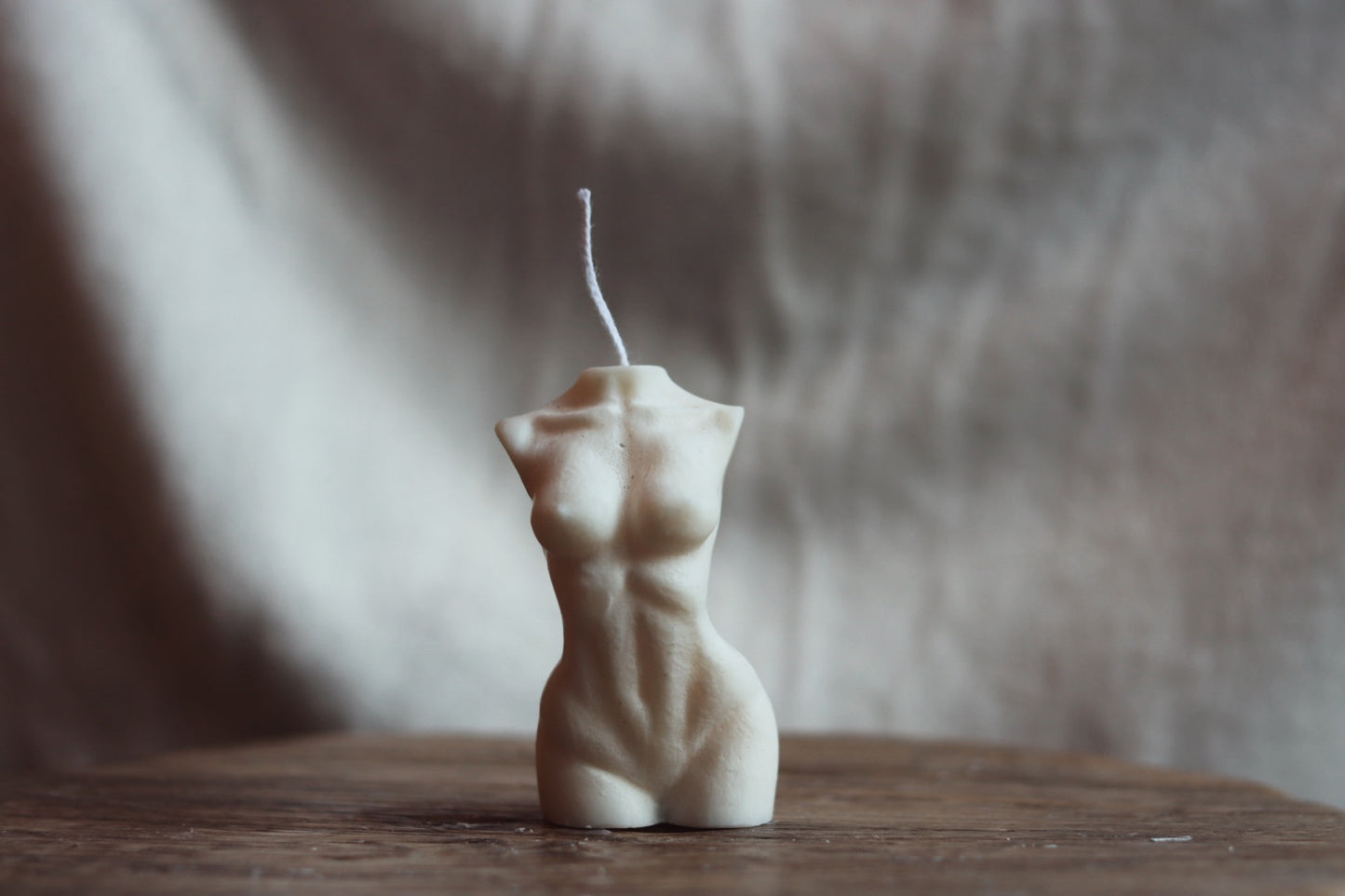 BODY CANDLE