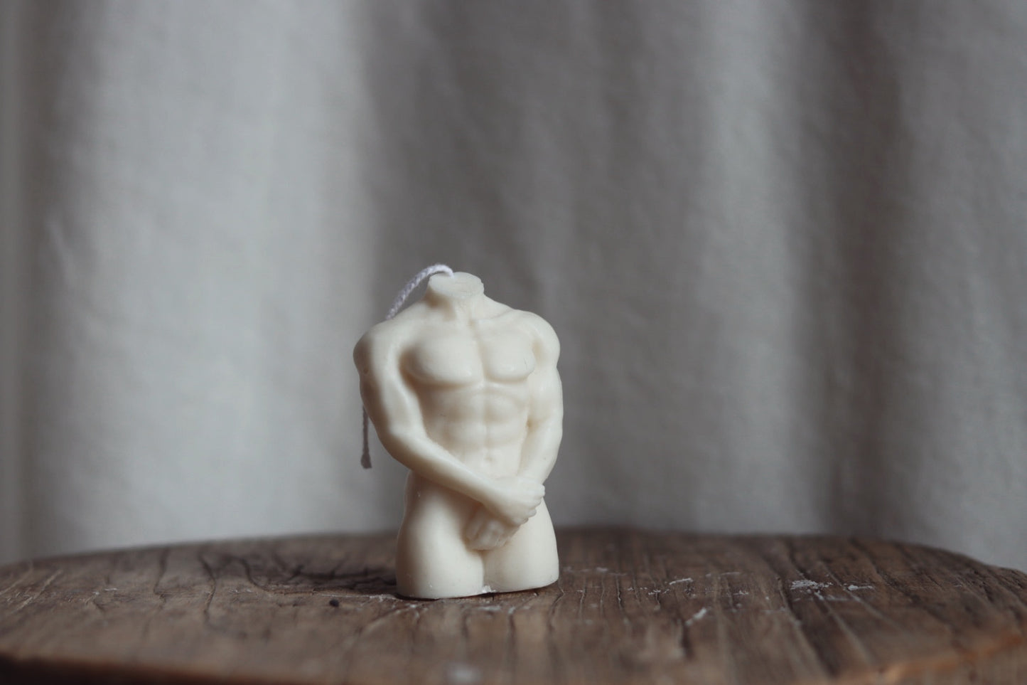 MEN BODY CANDLE