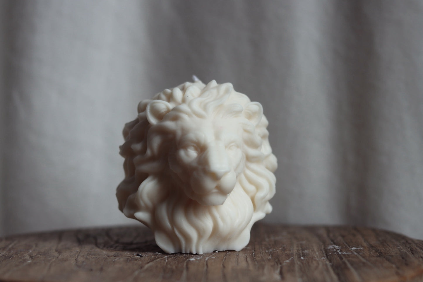 LION CANDLE