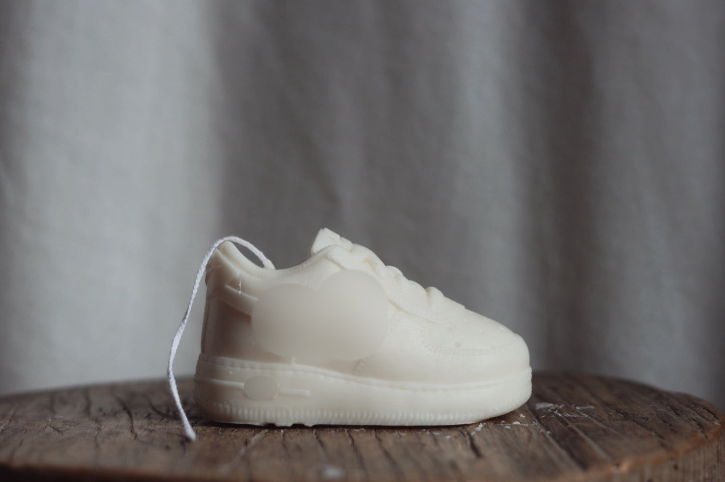 BABY SNEAKER CANDLE